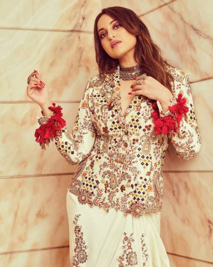 sonakshi sinha_teluguvox 4